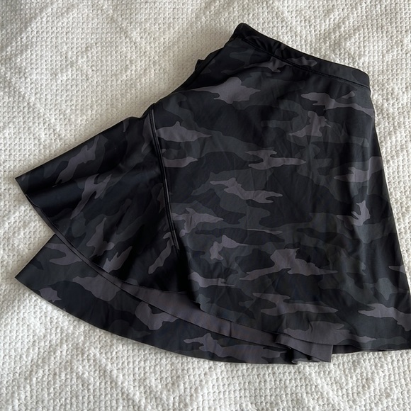 Athleta camo skort XL - Picture 5 of 10